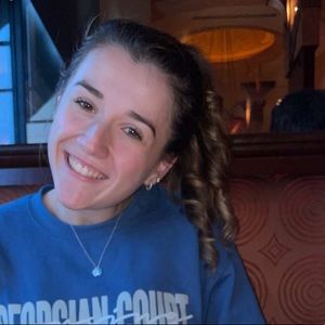 Meet your Posher, Rebecca